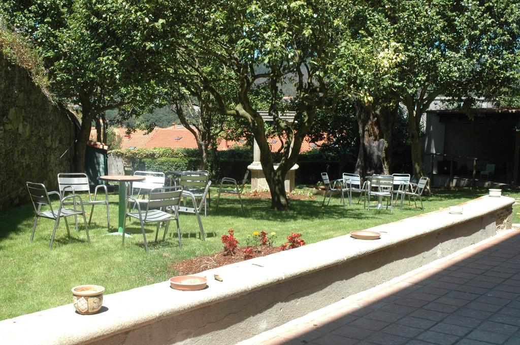 سانتياغو دي كومبوستيلا Albergue Roots & Boots المظهر الخارجي الصورة