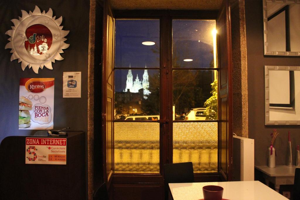 سانتياغو دي كومبوستيلا Albergue Roots & Boots الغرفة الصورة
